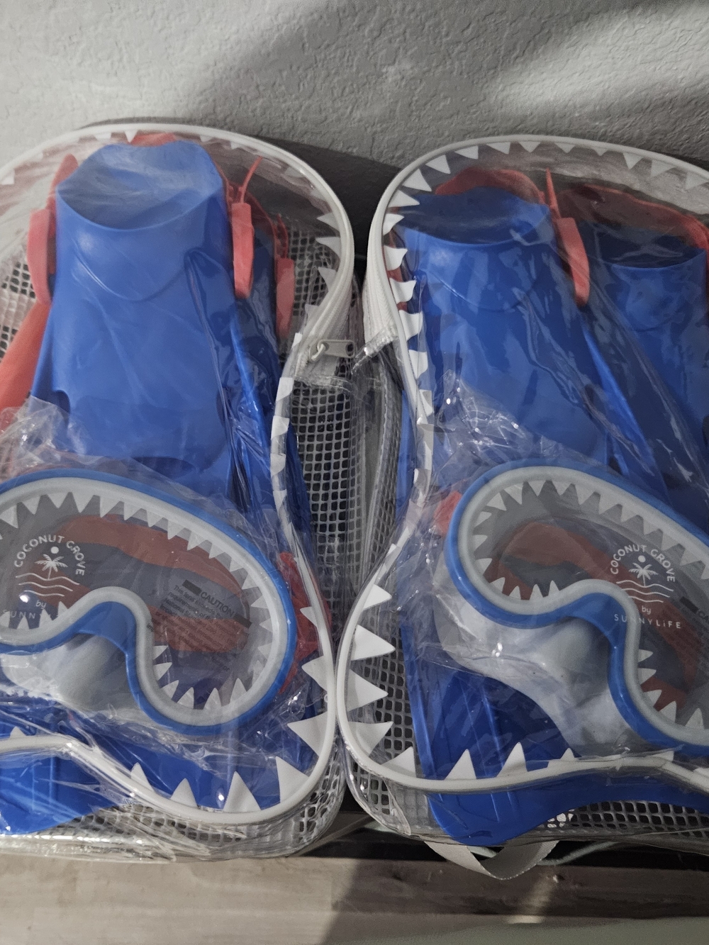 Sunnylife Kids Shark Snorkel Set in Blue and White with Red Accents